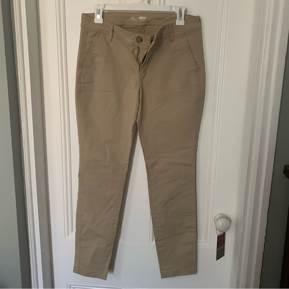 2 for $20🌟 Old Navy khaki pants - Picture 1 of 5
